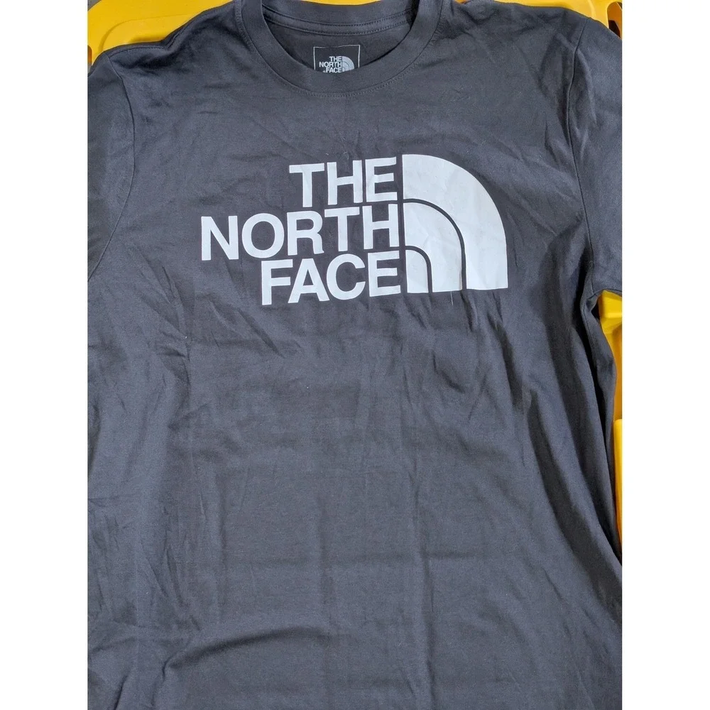 NWT The North Face Mens Large Half Dome Logo T-Shirt Black Short Sleeve